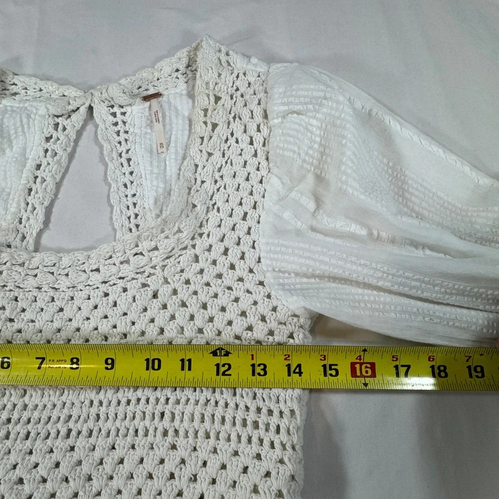 Free People Megan Crochet Top Size‎ XS Ivory Puff Sleeves Open Back Boho Whimsy